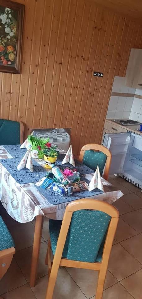 Bungalowvermietung Am Rheinsberger See Eksteriør bilde